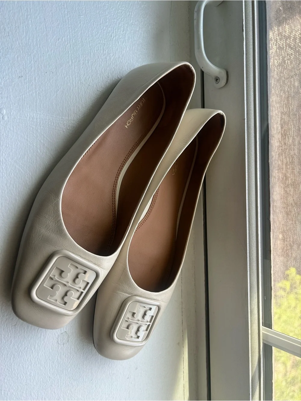 Tory Burch Cream Leather Logo Ballet Flats